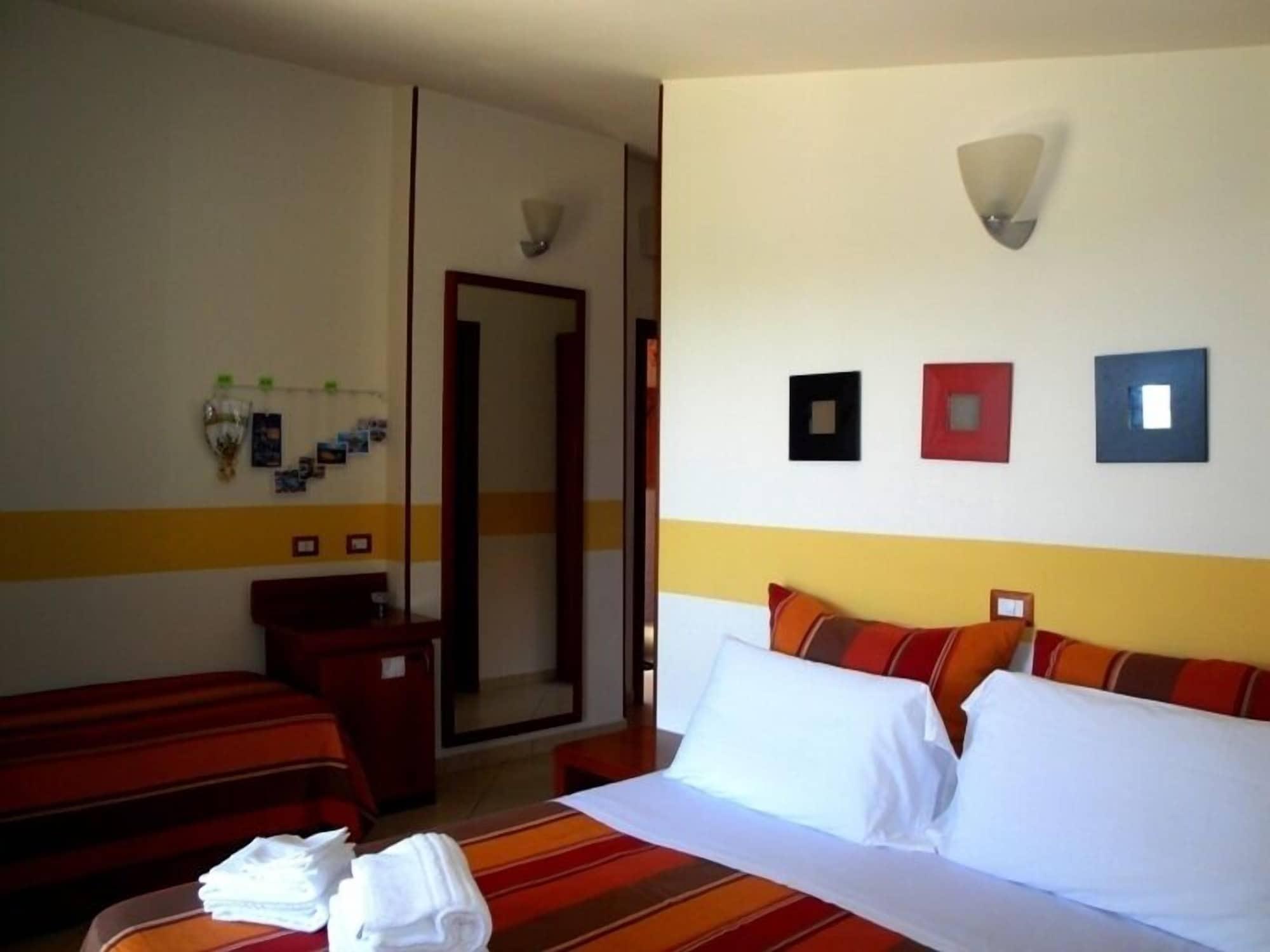 Villa Sunset B&B/Apartments Фонтане Бианче Екстериор снимка